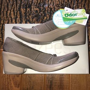 Light Brown BZees Electric Pumps